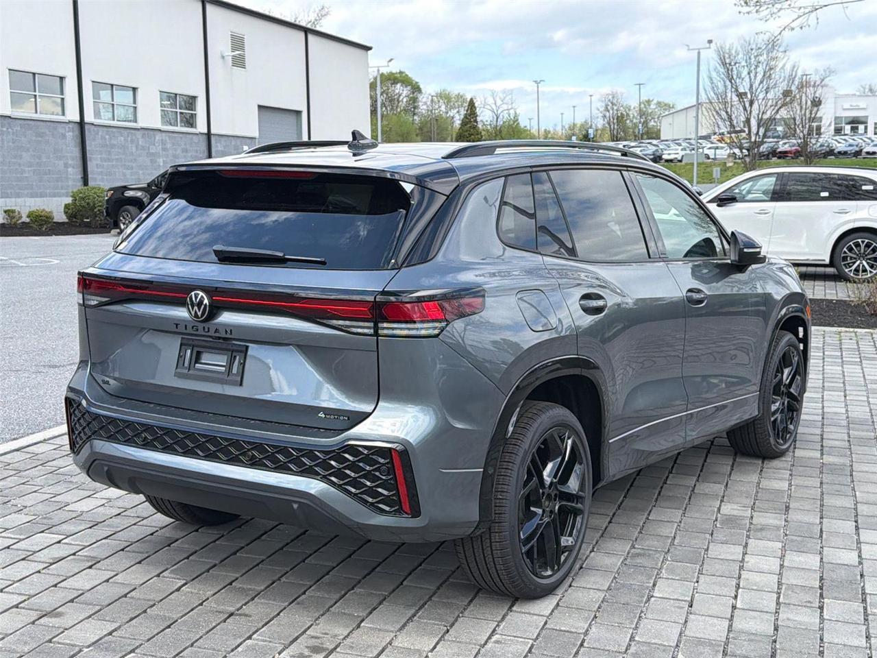 2026 Volkswagen Tiguan SE R-Line Black Hagerstown MD