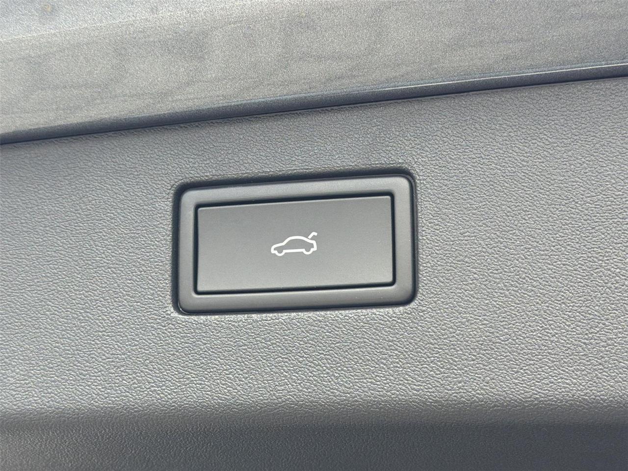 2026 Volkswagen Tiguan SE R-Line Black Hagerstown MD