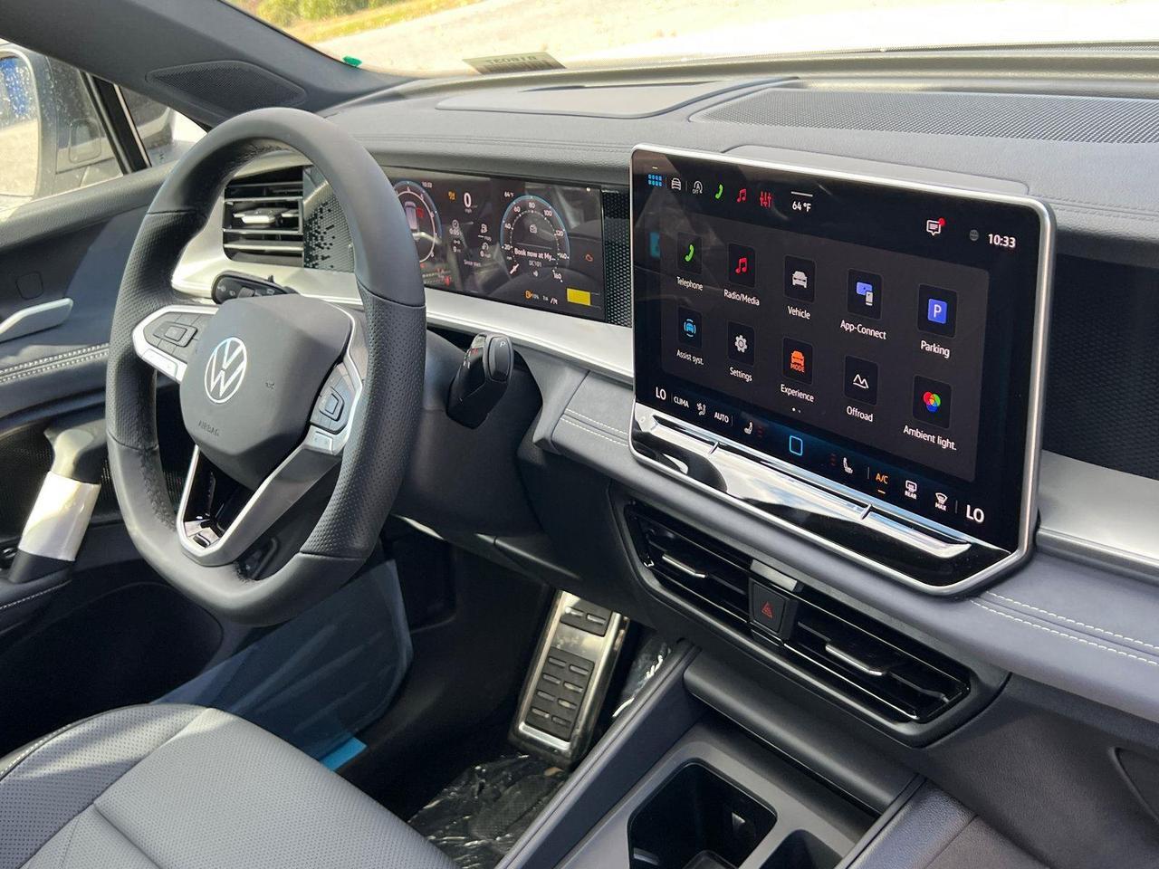 2026 Volkswagen Tiguan SE R-Line Black Hagerstown MD