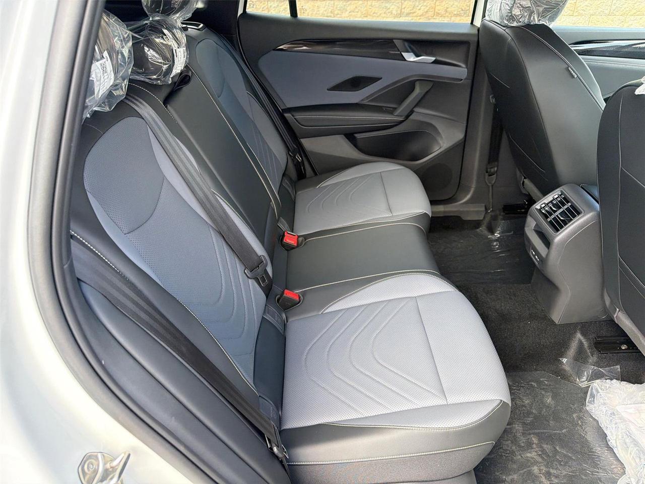 2026 Volkswagen Tiguan SE R-Line Black Hagerstown MD