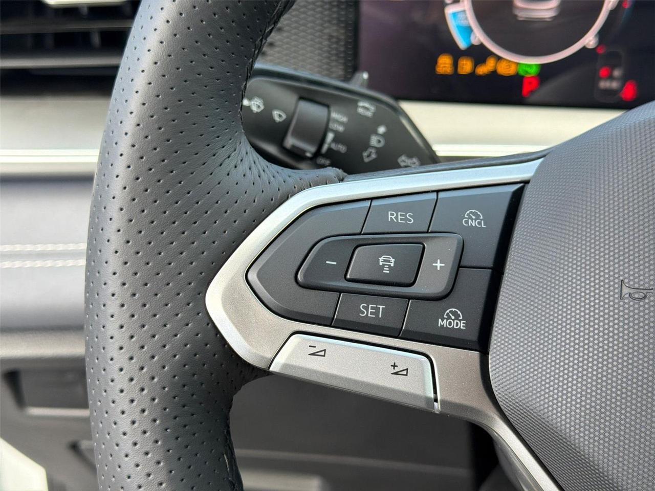 2026 Volkswagen Tiguan SE R-Line Black Hagerstown MD