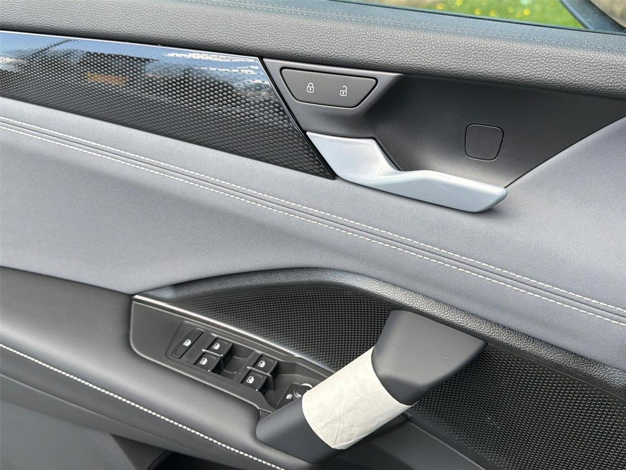 2026 Volkswagen Tiguan SE R-Line Black Hagerstown MD