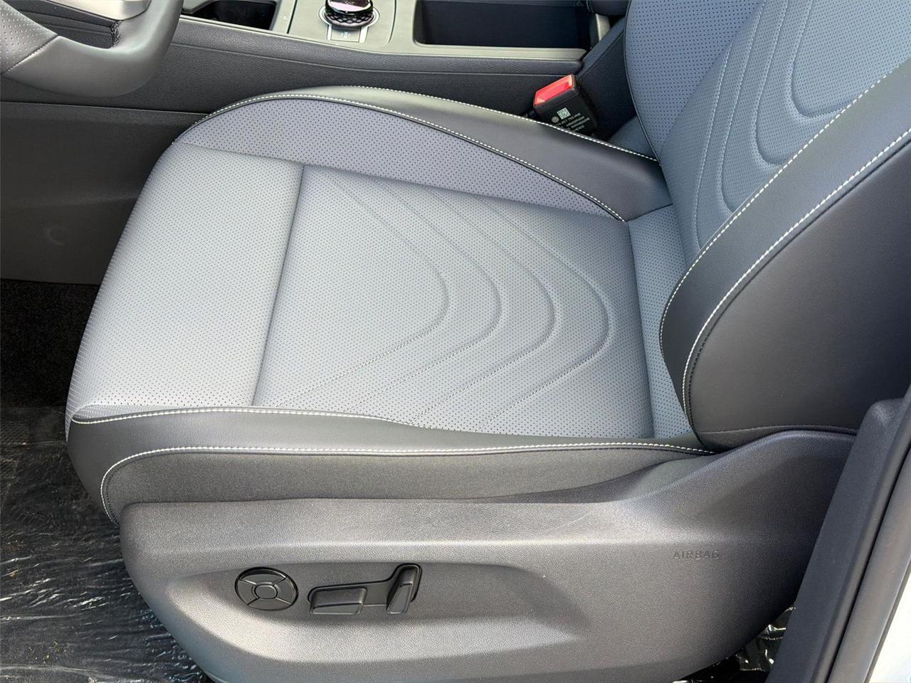 2026 Volkswagen Tiguan SE R-Line Black Hagerstown MD