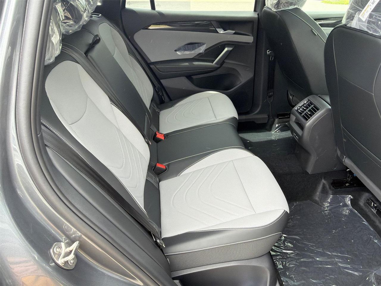 2026 Volkswagen Tiguan SE R-Line Black Hagerstown MD