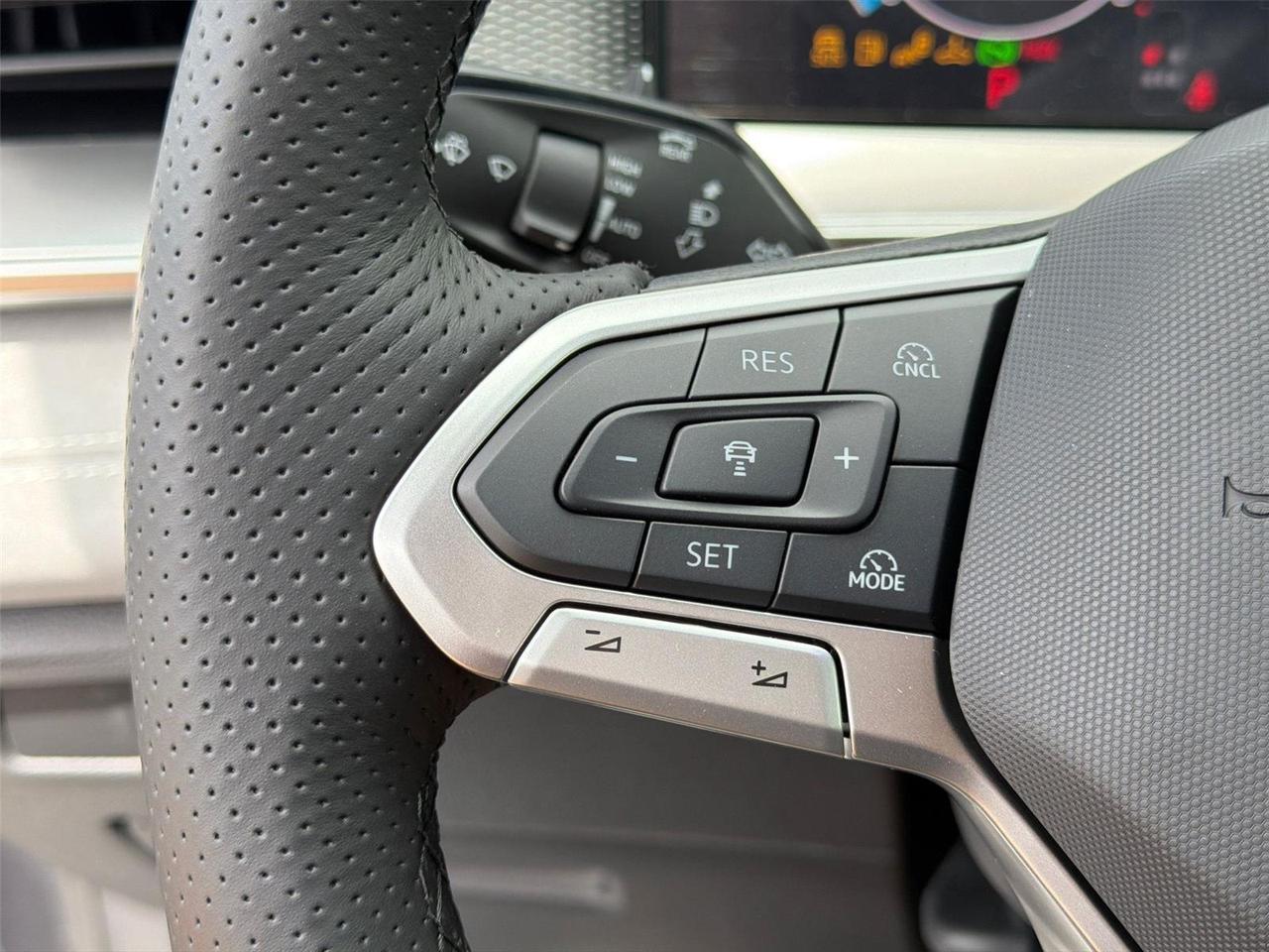 2026 Volkswagen Tiguan SE R-Line Black Hagerstown MD