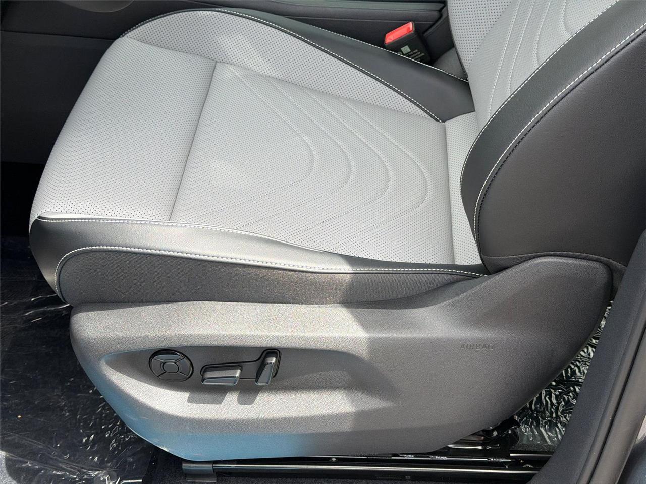 2026 Volkswagen Tiguan SE R-Line Black Hagerstown MD