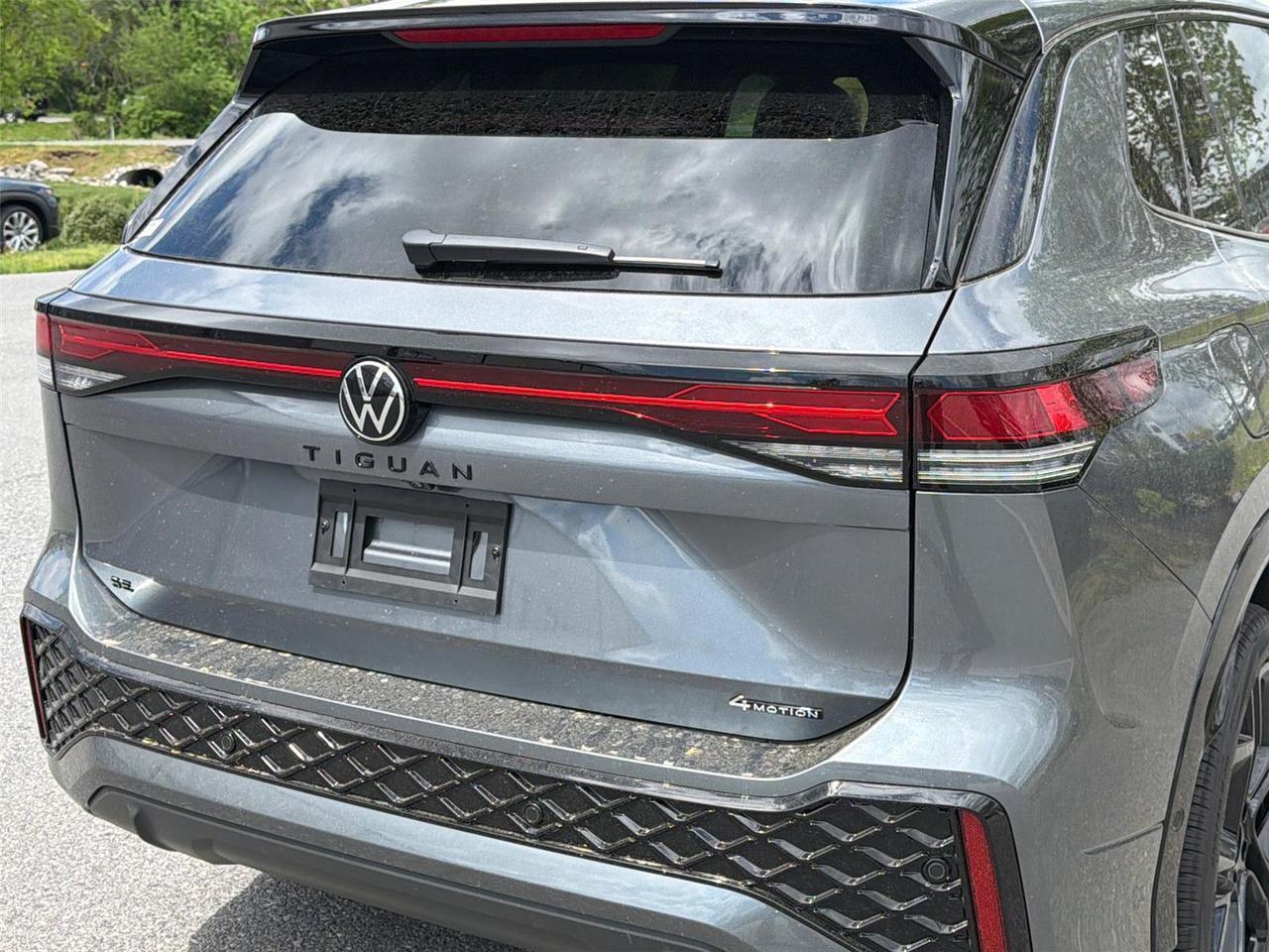 2026 Volkswagen Tiguan SE R-Line Black Hagerstown MD