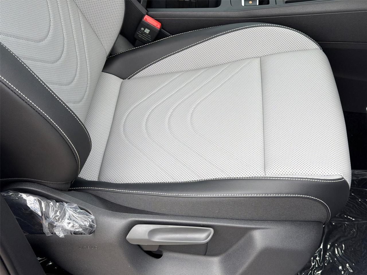 2026 Volkswagen Tiguan SE R-Line Black Hagerstown MD