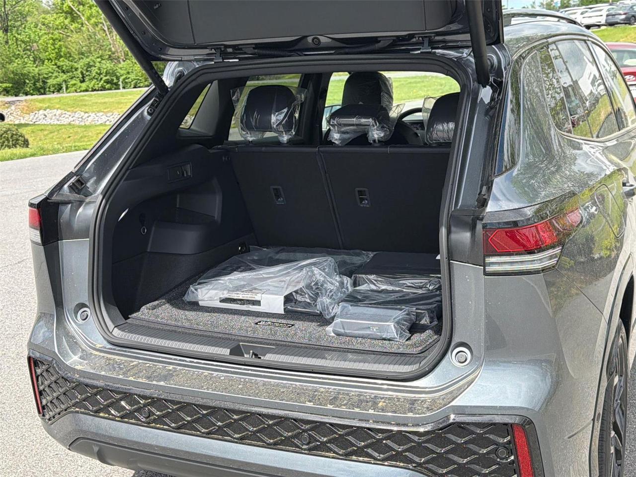 2026 Volkswagen Tiguan SE R-Line Black Hagerstown MD