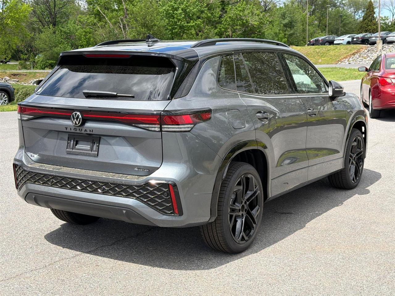 2026 Volkswagen Tiguan SE R-Line Black Hagerstown MD