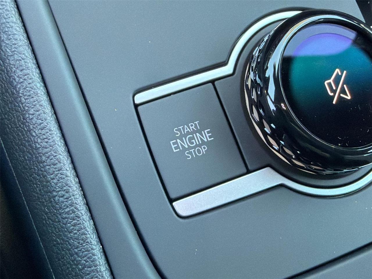 2026 Volkswagen Tiguan SE R-Line Black Hagerstown MD