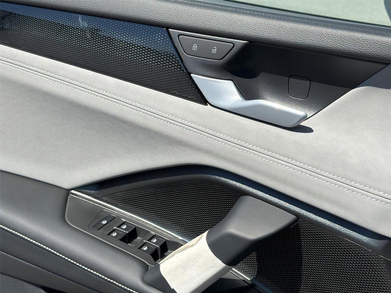 2026 Volkswagen Tiguan SE R-Line Black Hagerstown MD