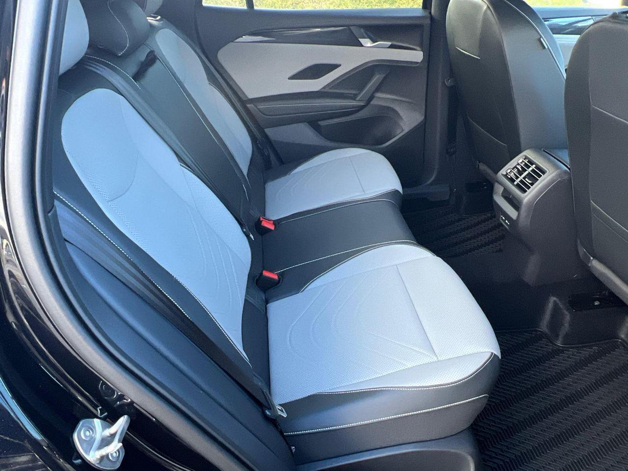 2026 Volkswagen Tiguan SE R-Line Black Hagerstown MD