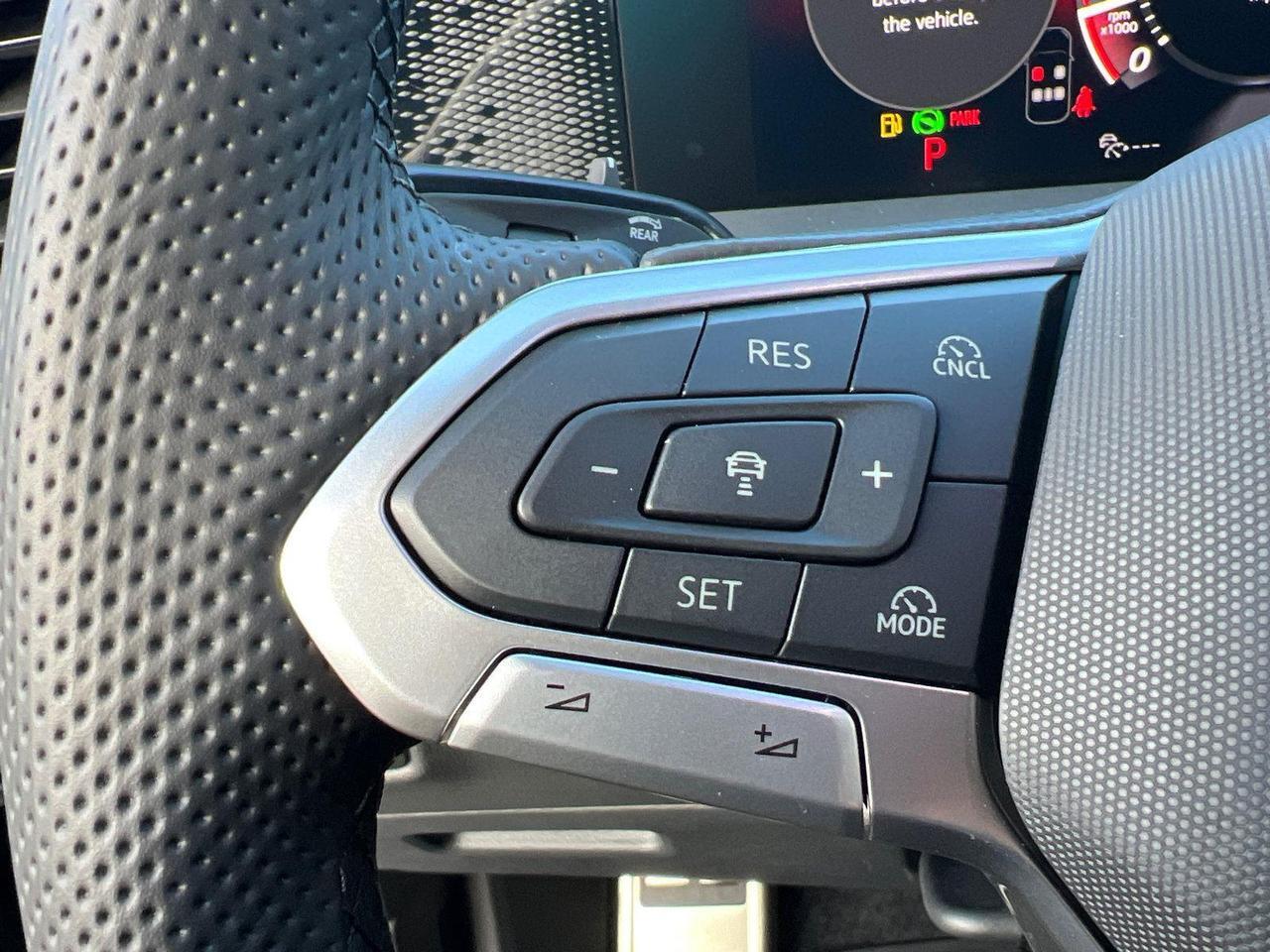 2026 Volkswagen Tiguan SE R-Line Black Hagerstown MD