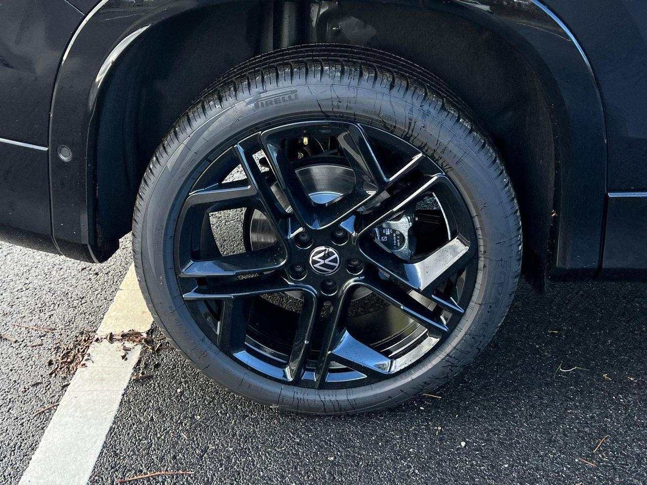 2026 Volkswagen Tiguan SE R-Line Black Hagerstown MD