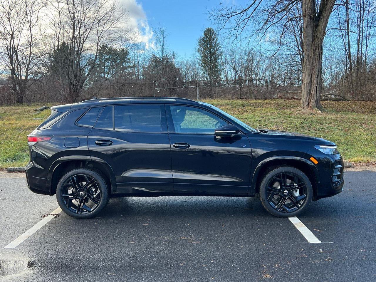 2026 Volkswagen Tiguan SE R-Line Black Hagerstown MD