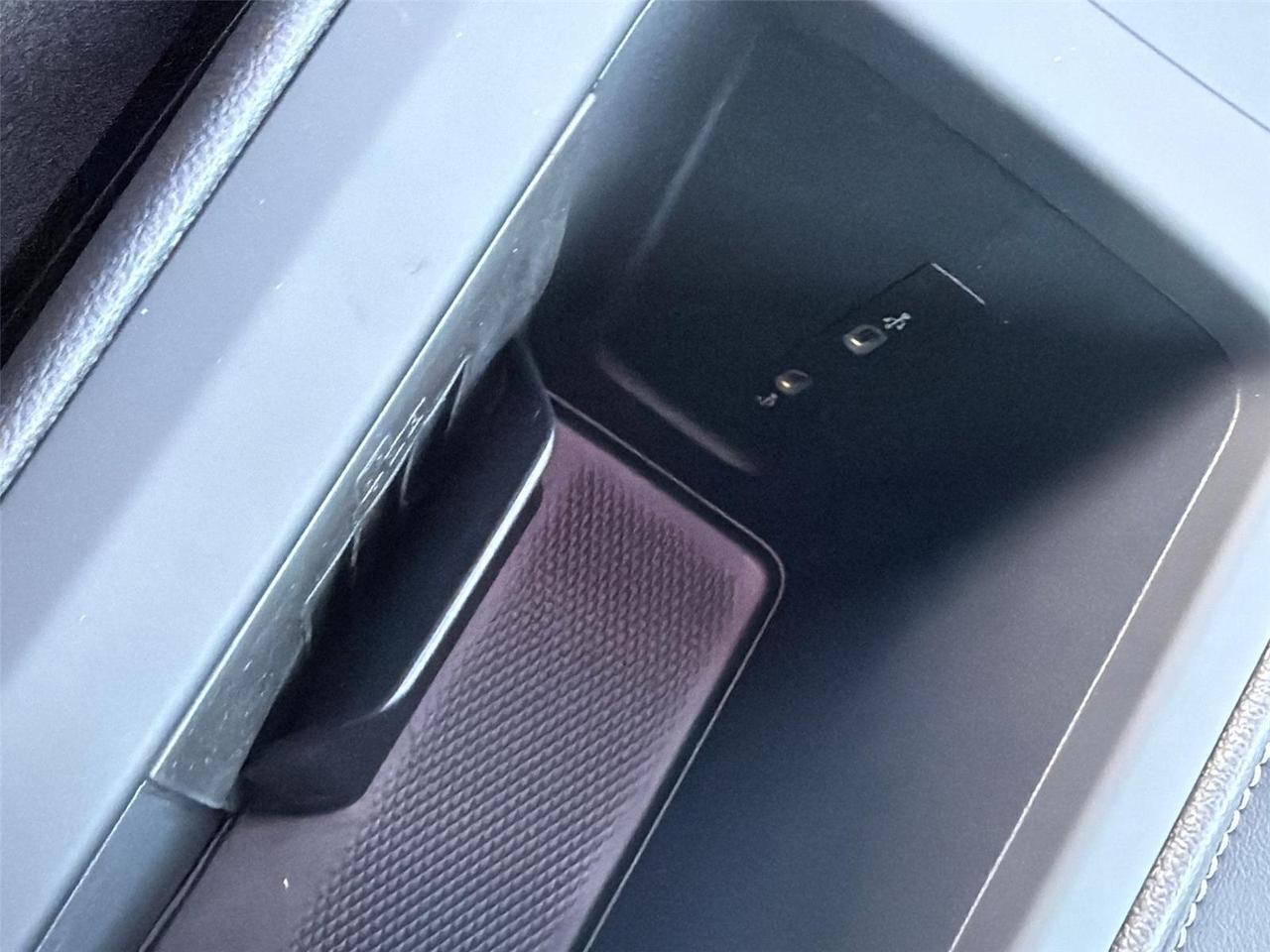 2026 Volkswagen Tiguan SE R-Line Black Hagerstown MD