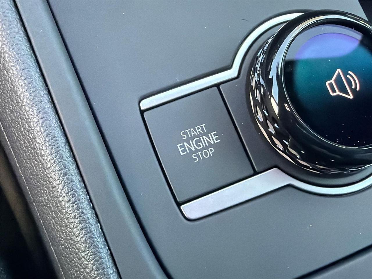 2026 Volkswagen Tiguan SE R-Line Black Hagerstown MD