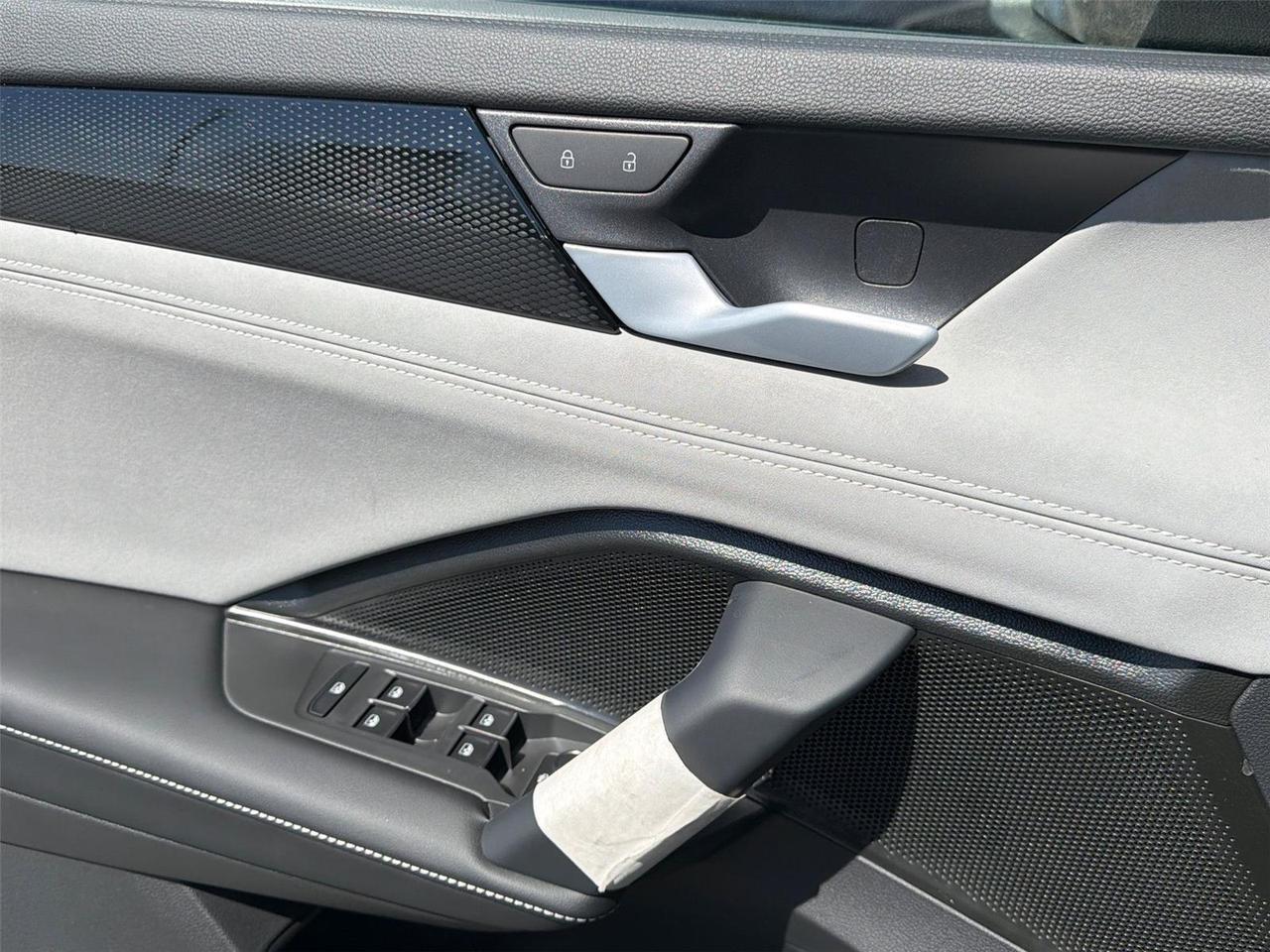 2026 Volkswagen Tiguan SE R-Line Black Hagerstown MD