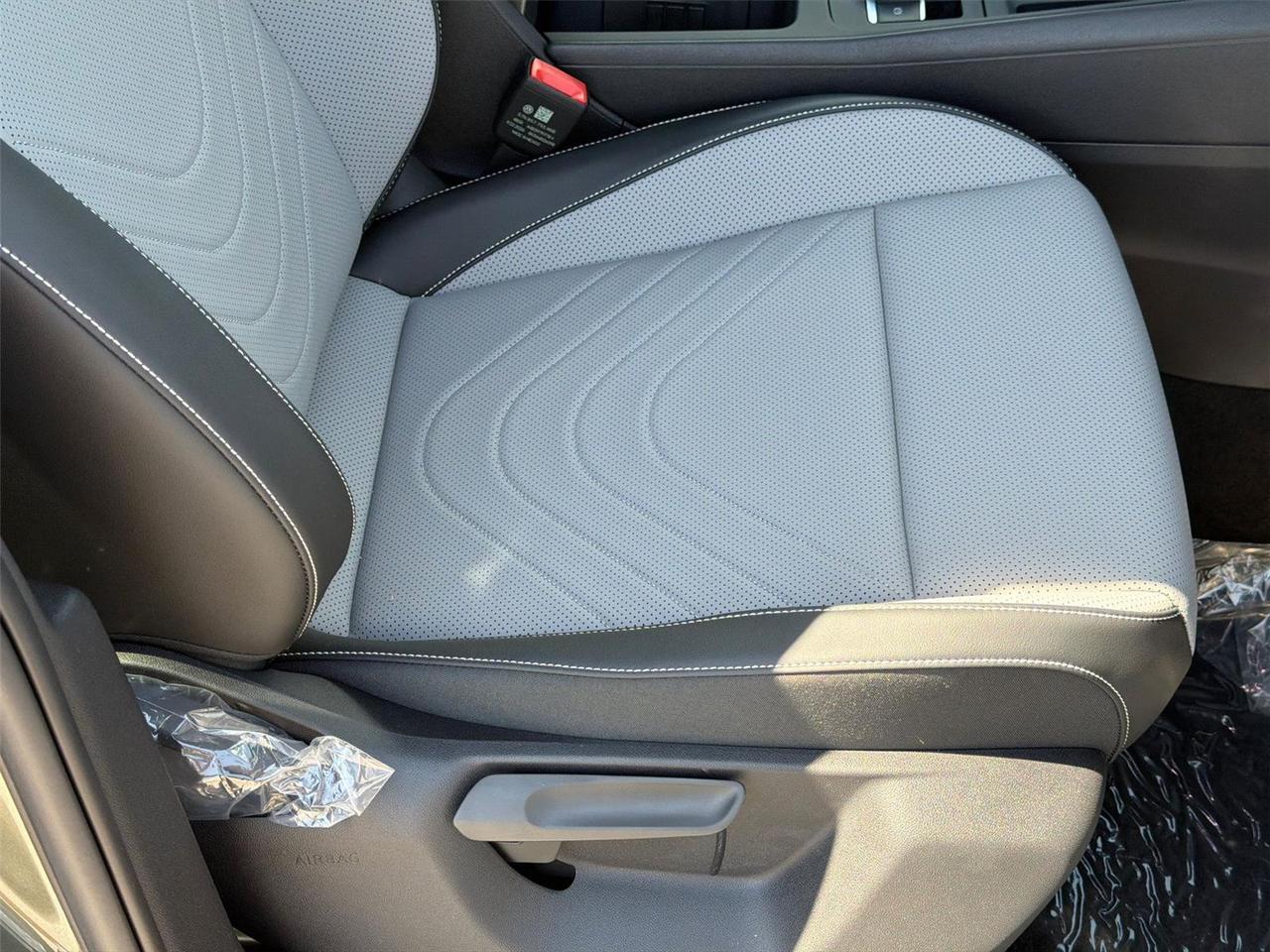 2026 Volkswagen Tiguan SE R-Line Black Hagerstown MD