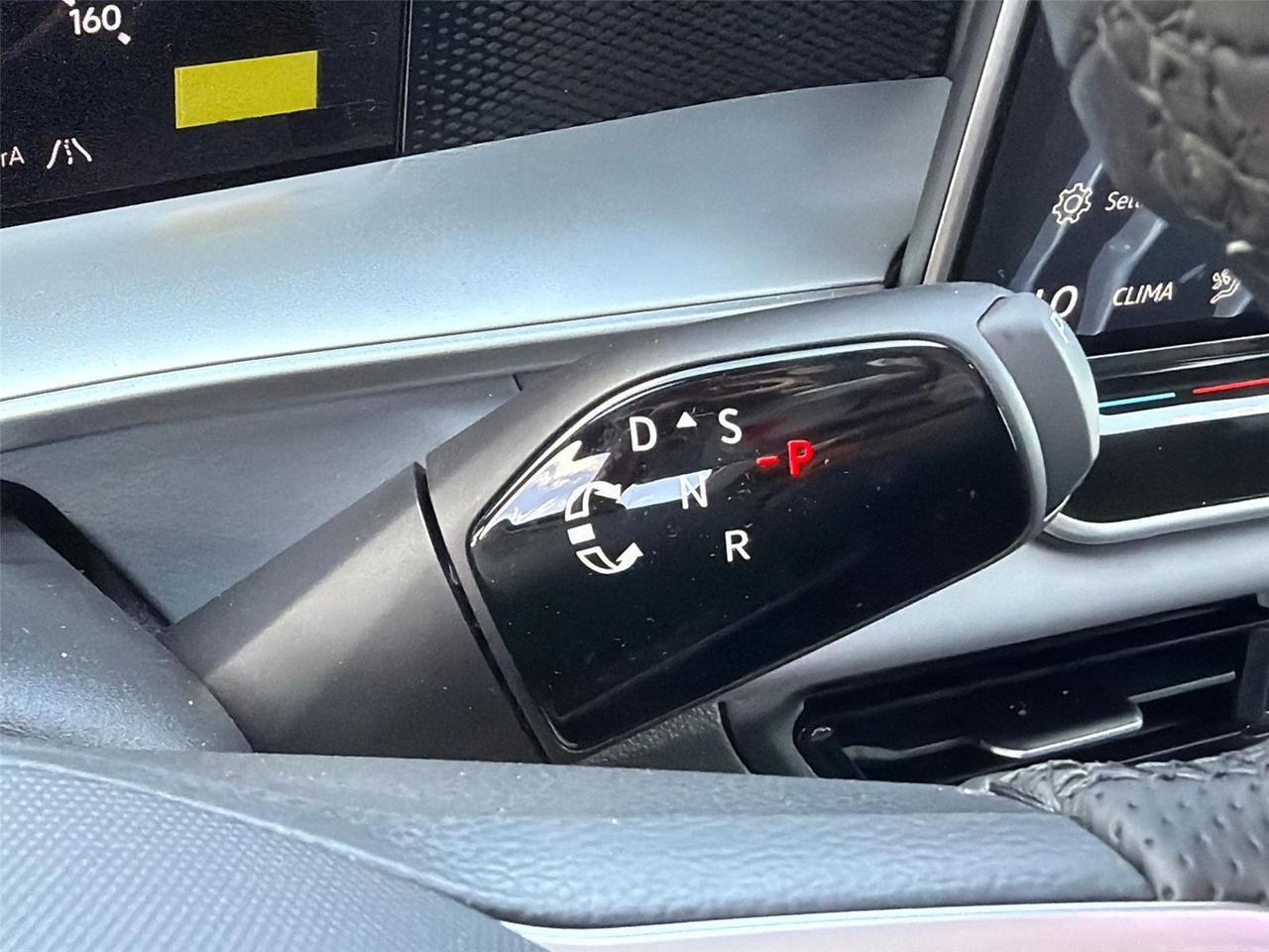 2026 Volkswagen Tiguan SE R-Line Black Hagerstown MD