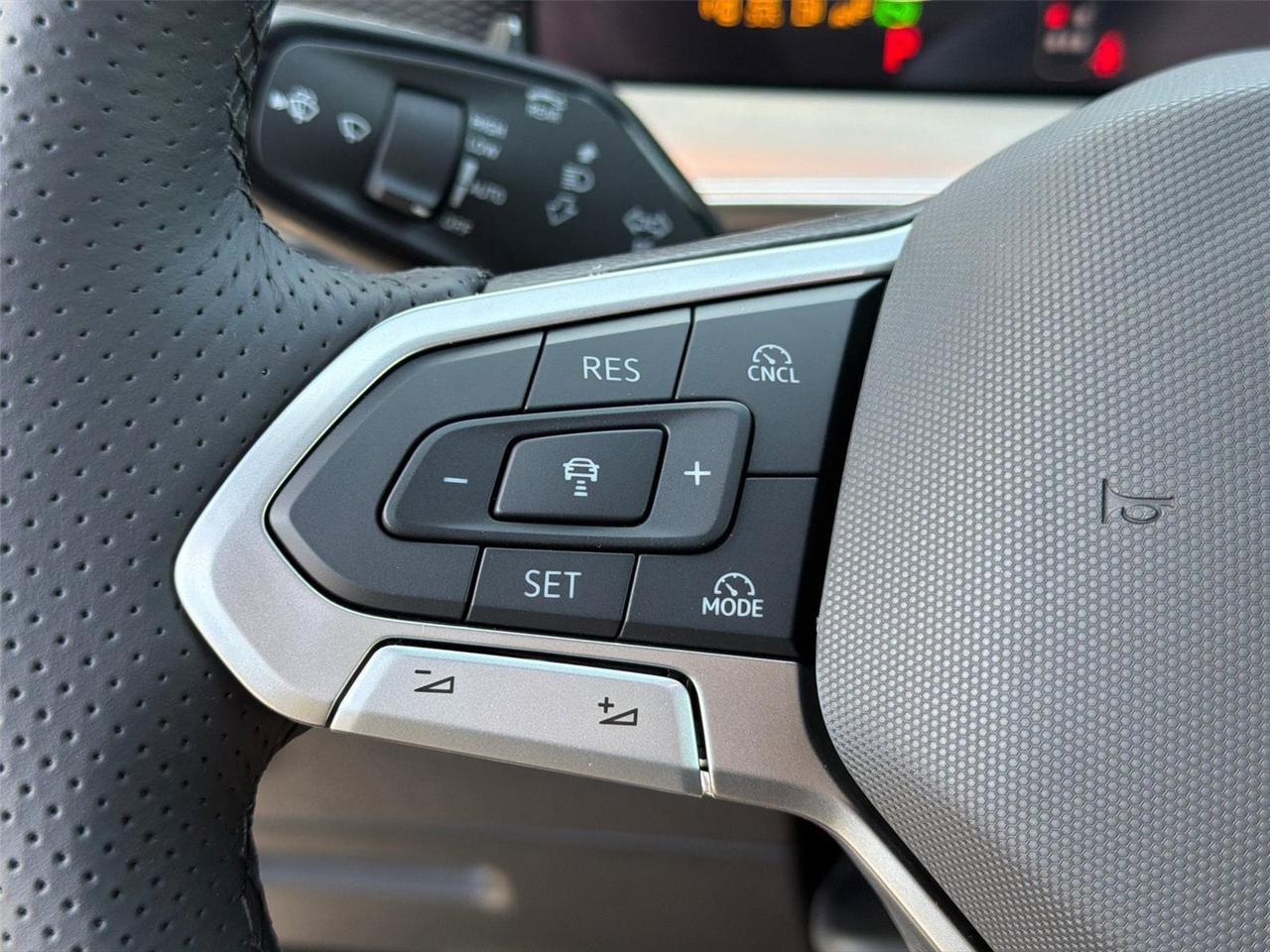 2026 Volkswagen Tiguan SE R-Line Black Hagerstown MD