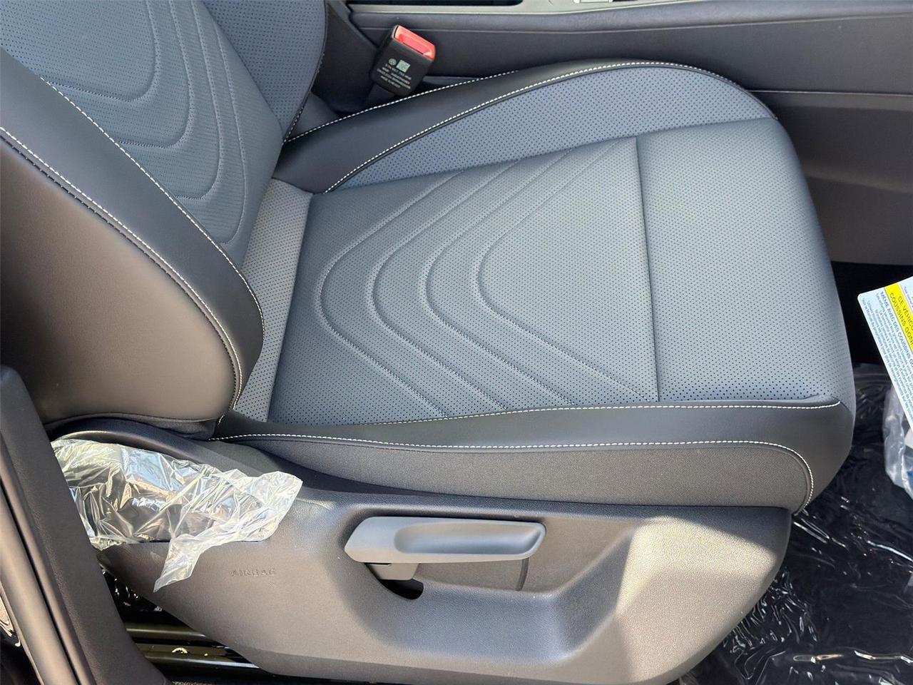 2026 Volkswagen Tiguan SE R-Line Black Hagerstown MD