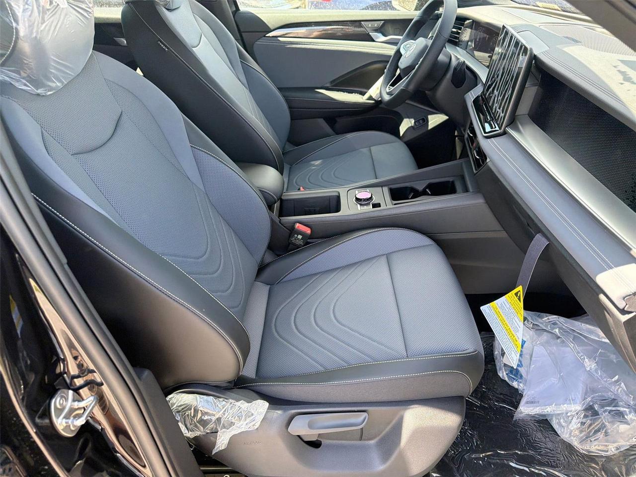 2026 Volkswagen Tiguan SE R-Line Black Hagerstown MD