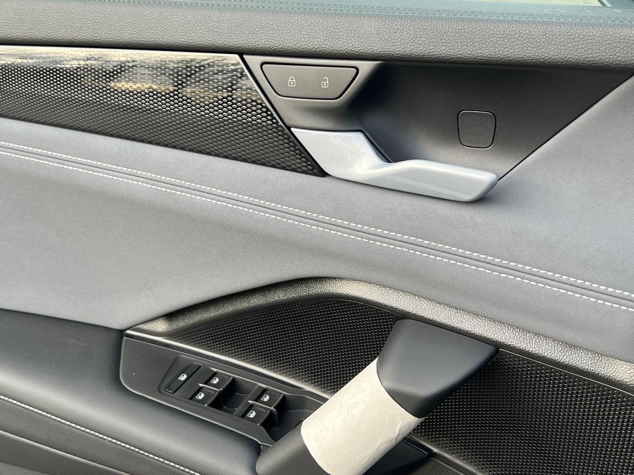 2026 Volkswagen Tiguan SE R-Line Black Hagerstown MD