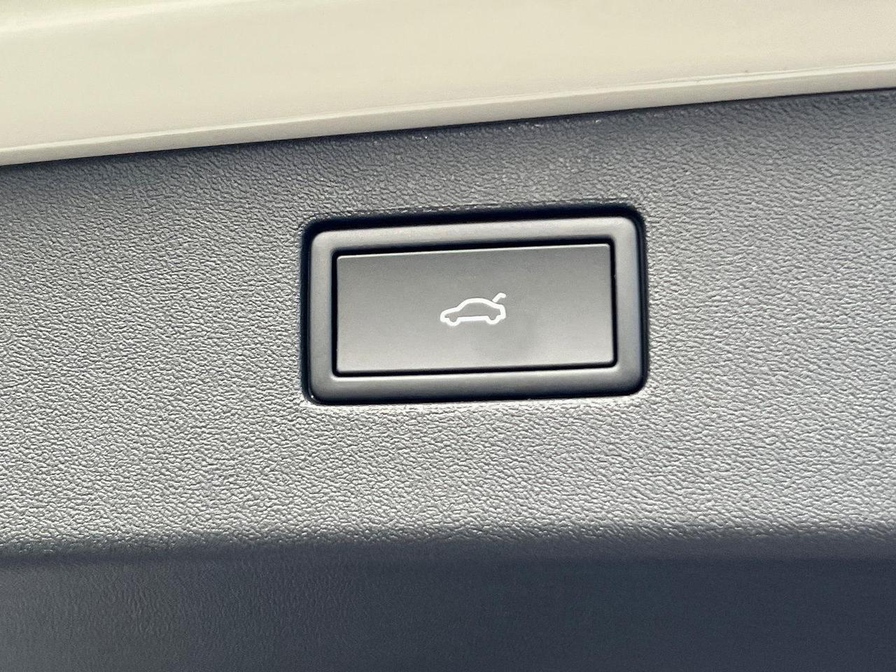 2026 Volkswagen Tiguan SE R-Line Black Hagerstown MD