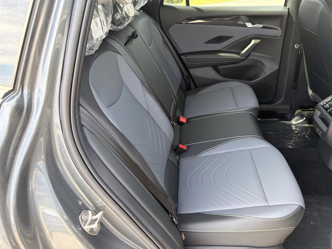 2026 Volkswagen Tiguan SE R-Line Black Hagerstown MD