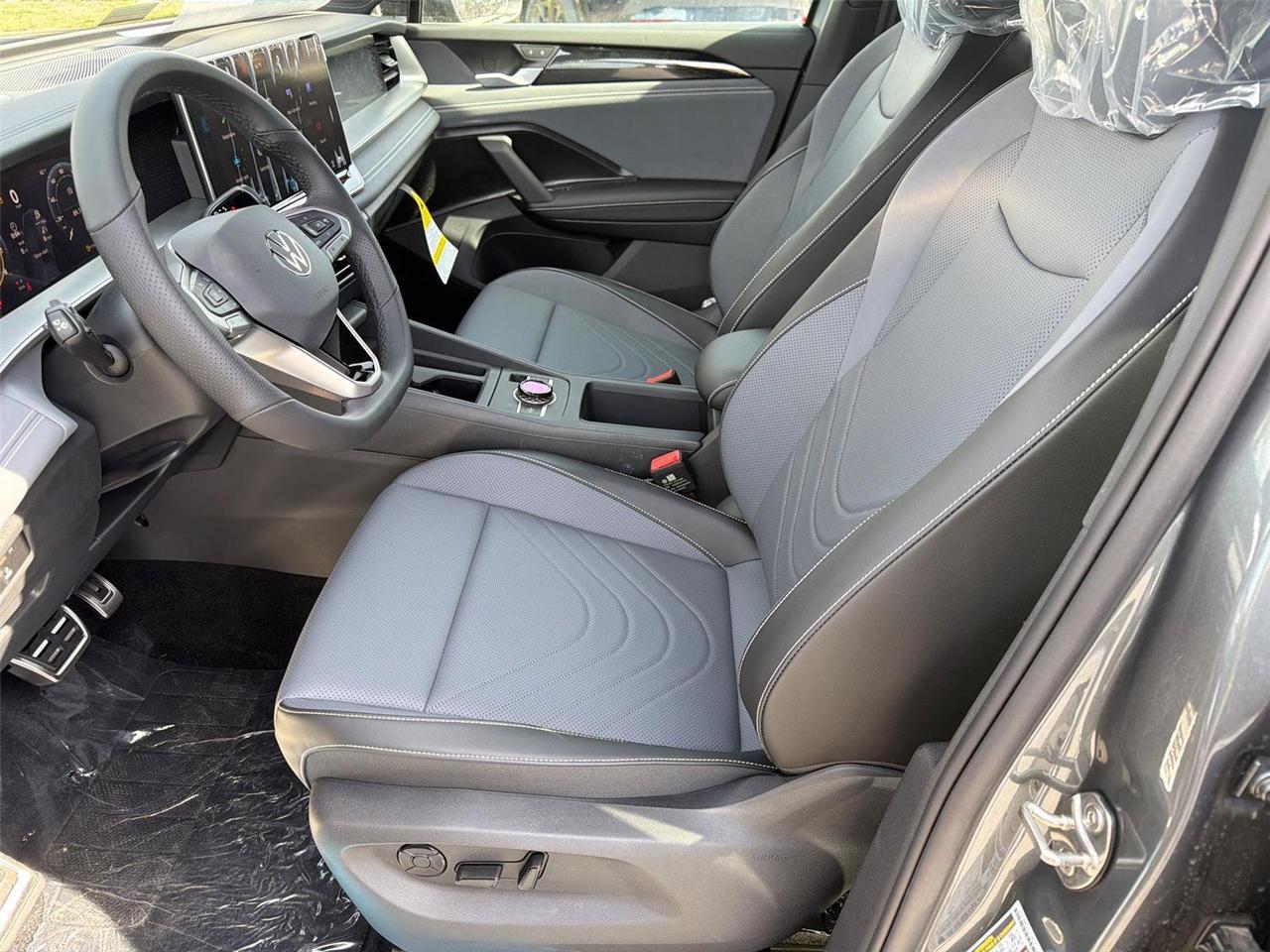 2026 Volkswagen Tiguan SE R-Line Black Hagerstown MD