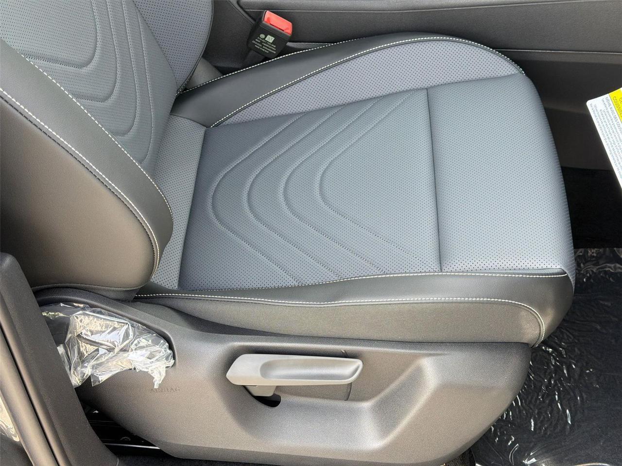 2026 Volkswagen Tiguan SE R-Line Black Hagerstown MD