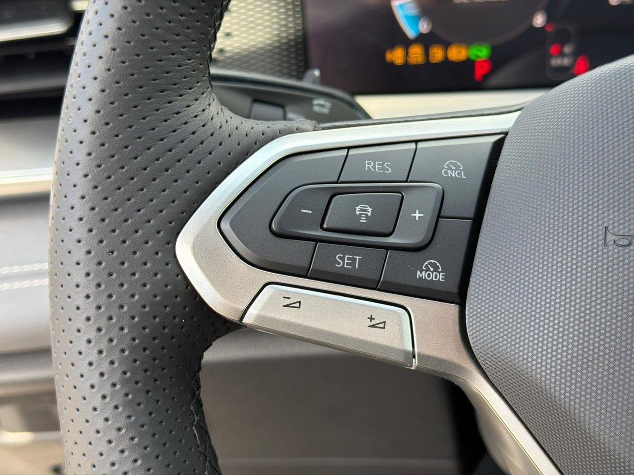 2026 Volkswagen Tiguan SE R-Line Black Hagerstown MD