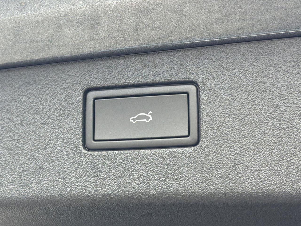 2026 Volkswagen Tiguan SE R-Line Black Hagerstown MD