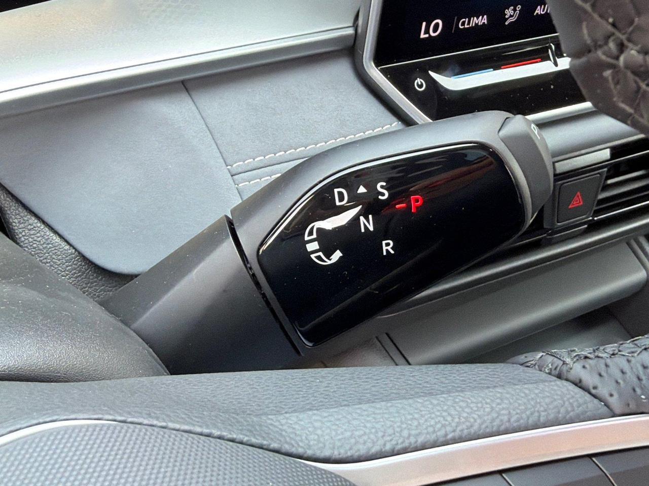 2026 Volkswagen Tiguan SE R-Line Black Hagerstown MD