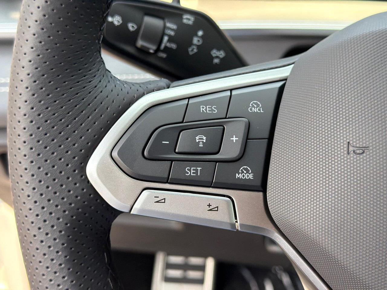 2026 Volkswagen Tiguan SE R-Line Black Hagerstown MD