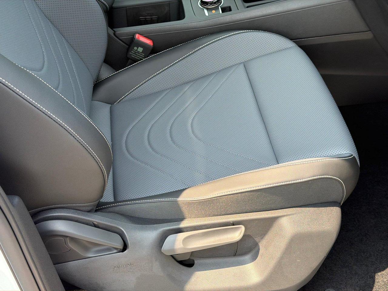 2026 Volkswagen Tiguan SE R-Line Black Hagerstown MD