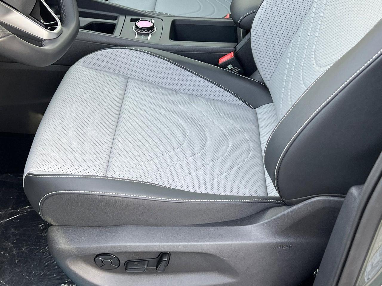 2026 Volkswagen Tiguan SE R-Line Black Hagerstown MD