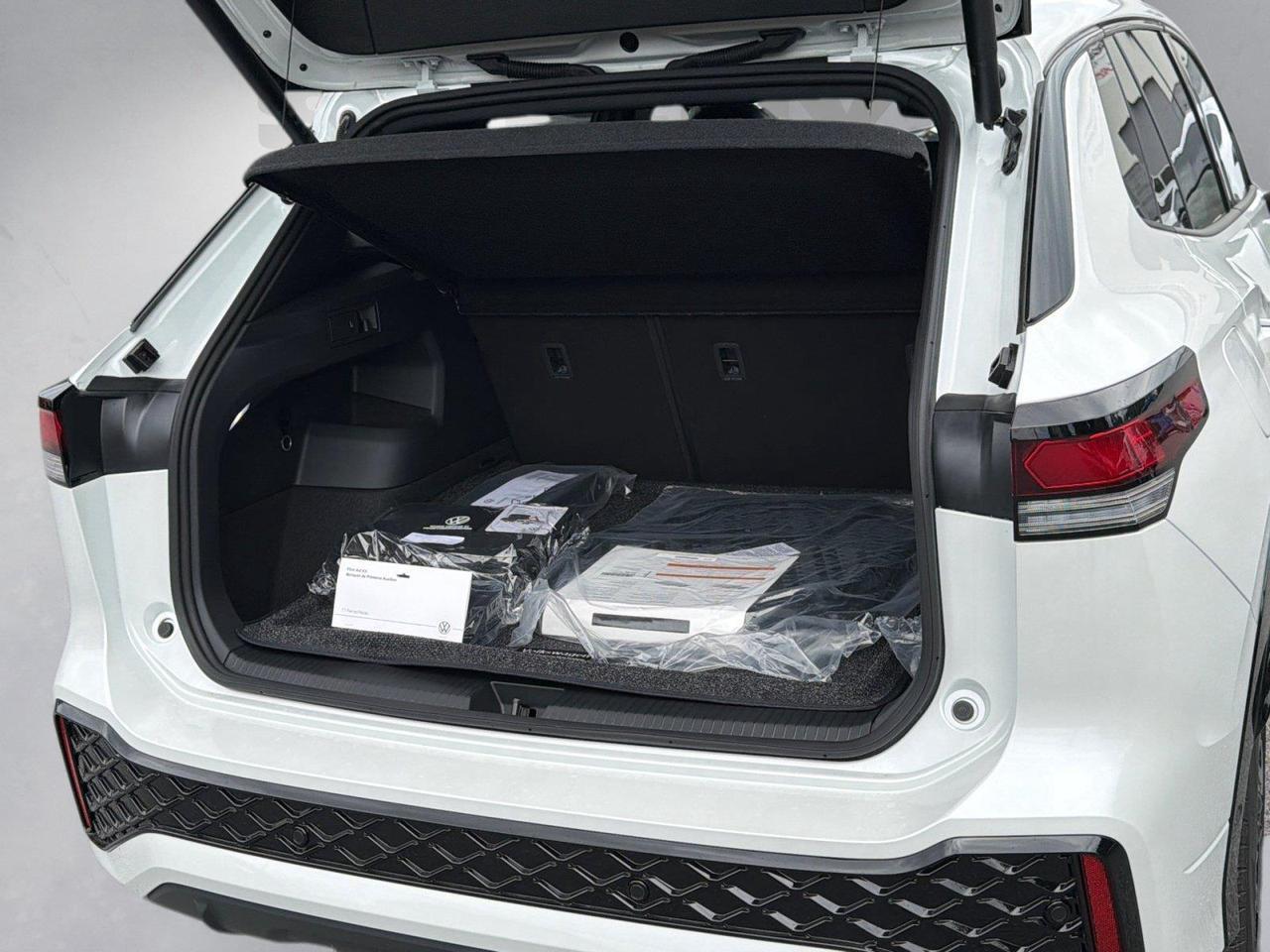 2026 Volkswagen Tiguan SE R-Line Black Hagerstown MD