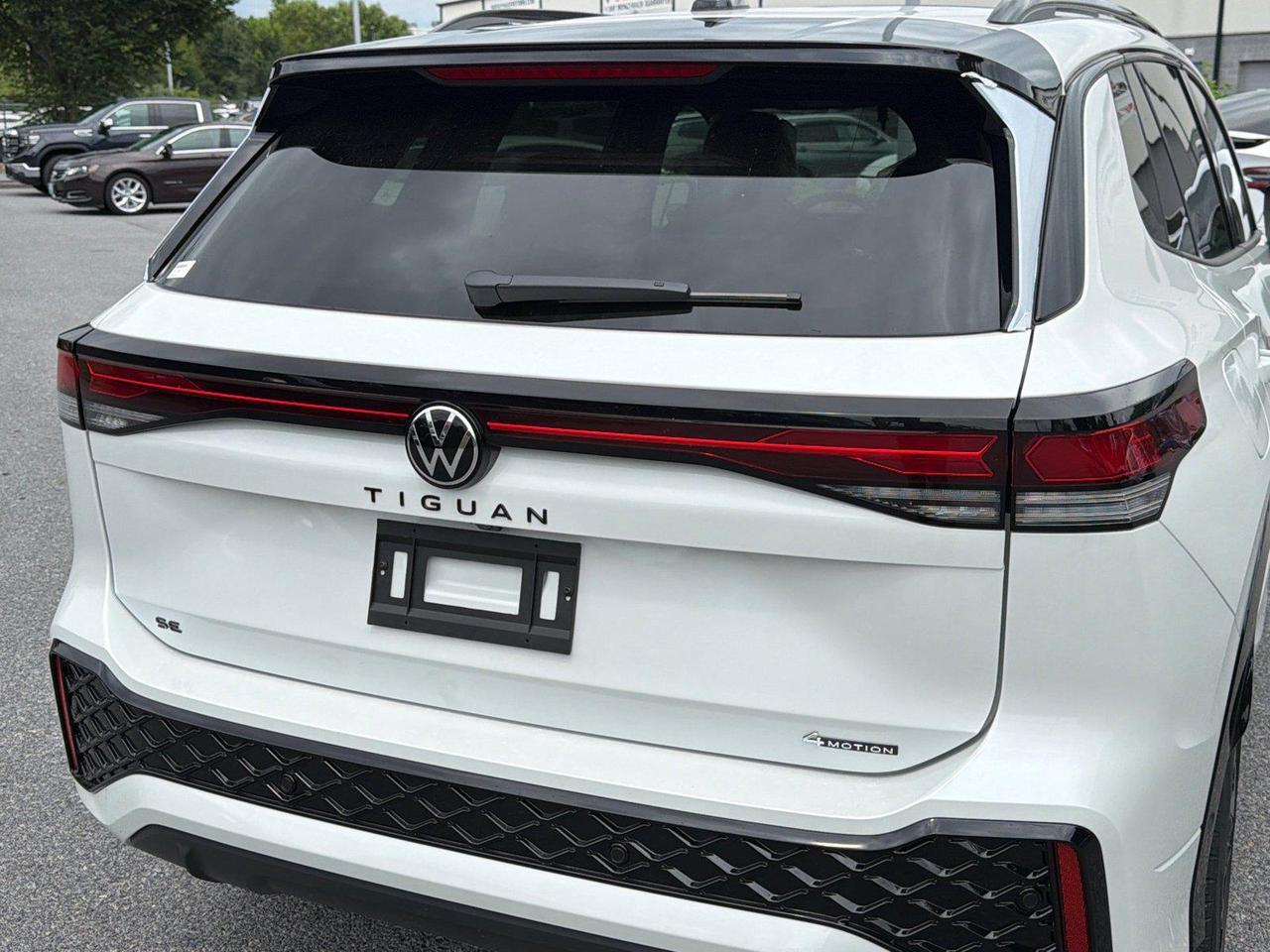 2026 Volkswagen Tiguan SE R-Line Black Hagerstown MD