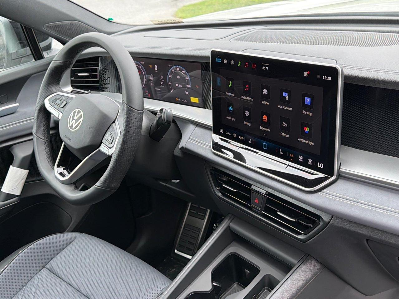 2026 Volkswagen Tiguan SE R-Line Black Hagerstown MD