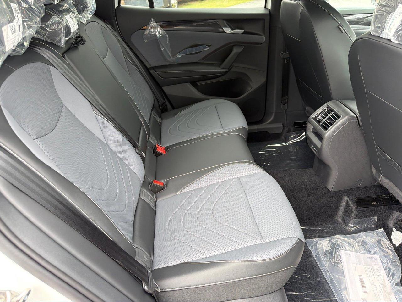 2026 Volkswagen Tiguan SE R-Line Black Hagerstown MD