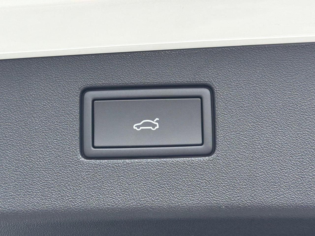 2026 Volkswagen Tiguan SE R-Line Black Hagerstown MD