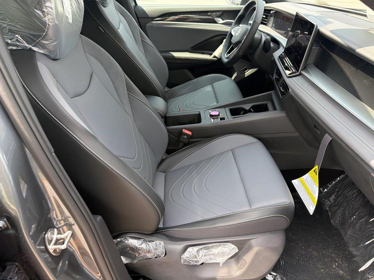 2026 Volkswagen Tiguan SE R-Line Black Hagerstown MD
