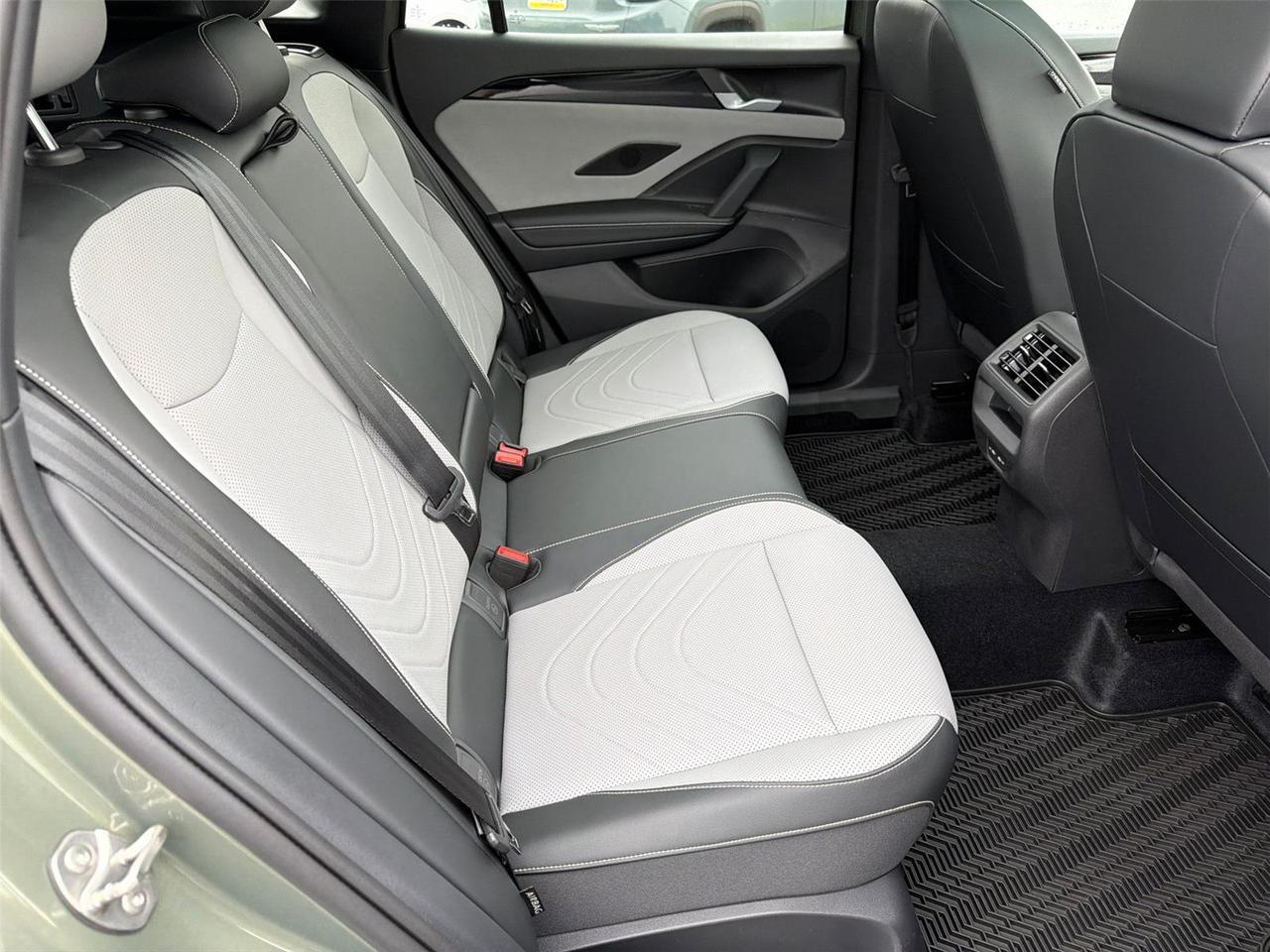 2026 Volkswagen Tiguan SE R-Line Black Hagerstown MD