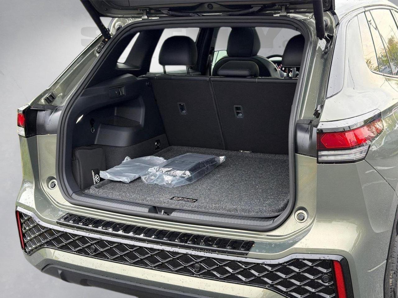 2026 Volkswagen Tiguan SE R-Line Black Hagerstown MD