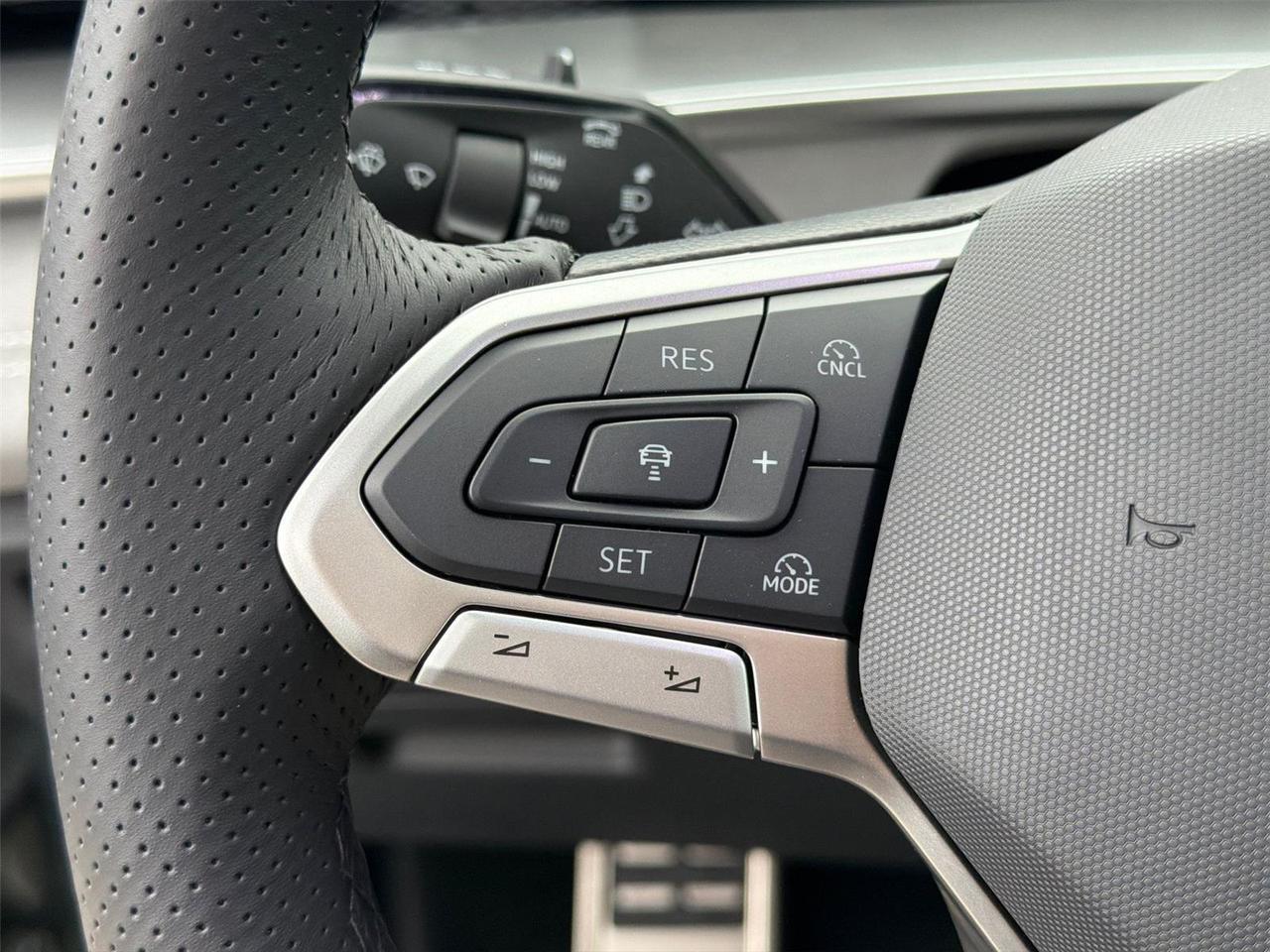 2026 Volkswagen Tiguan SE R-Line Black Hagerstown MD