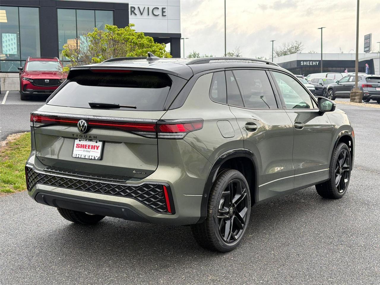 2026 Volkswagen Tiguan SE R-Line Black Hagerstown MD