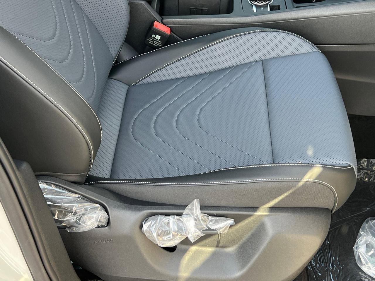 2026 Volkswagen Tiguan SE R-Line Black Hagerstown MD